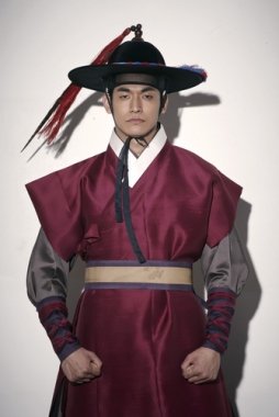  ตามหาหัวใจเจ้าชายหลงยุค Rooftop Prince
