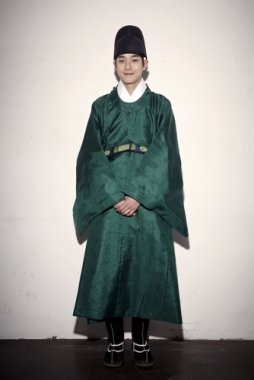  ตามหาหัวใจเจ้าชายหลงยุค Rooftop Prince