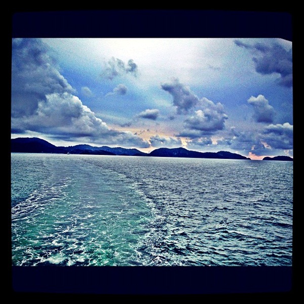 ตะวันฉายในม่านเมฆ