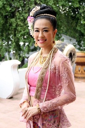 เรื่องย่อละคร ผู้ชนะสิบทิศ