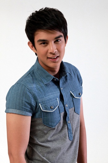 ลูกไม้หลากสี