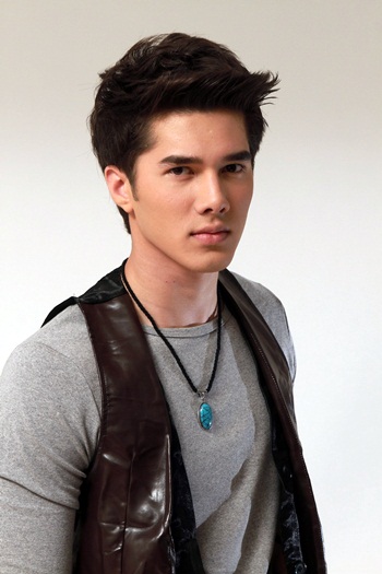 ลูกไม้หลากสี