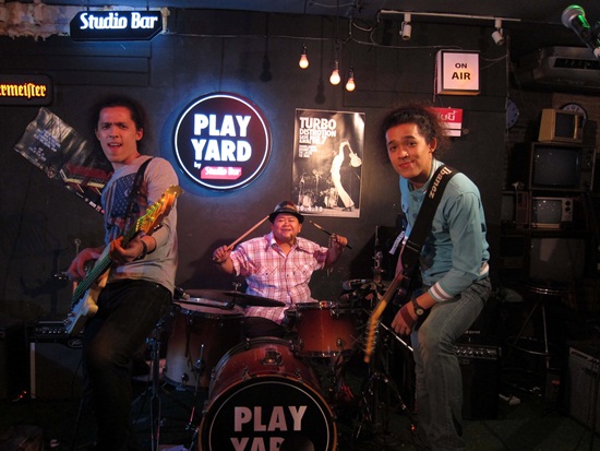  โก๊ะตี๋ ประกบ เบเบ้ ปลูกต้นรักเฮฮาใน คาราบาว เดอะ ซีรีส์