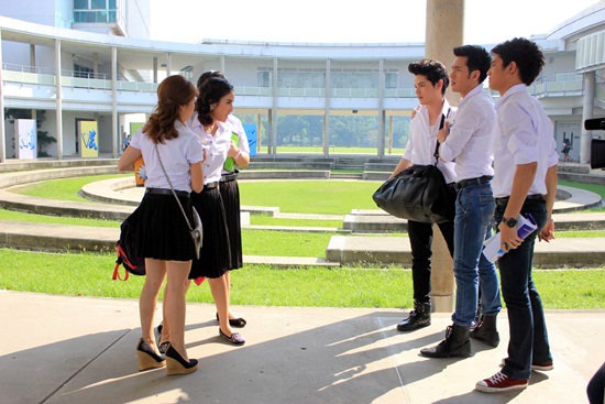 เรื่องย่อละครคู่ปรับสลับร่าง