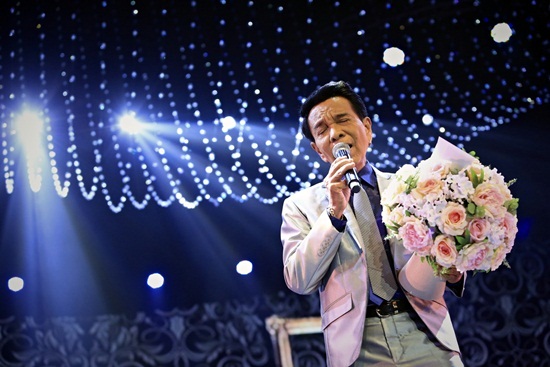  คอนเสิร์ตกล่อมกรุง ครวญเพลงไพเราะ สมเกียรติตำนานเพลงลูกกรุง 