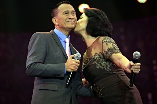   คอนเสิร์ตกล่อมกรุง ครวญเพลงไพเราะ สมเกียรติตำนานเพลงลูกกรุง 