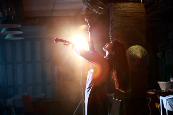  นิค วิเชียร นั่งแท่นกำกับ MV เธอ ซิงเกิลใหม่จาก Cocktail