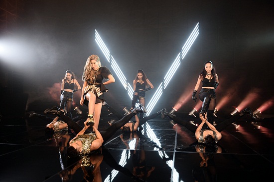  หวาย จัดหนัก !! ปล่อยหมัด โชว์ลีลาร้อนแรง ใน MV ถามผิดมั้ง
