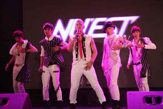NU\'EST