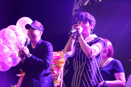 NU\'EST