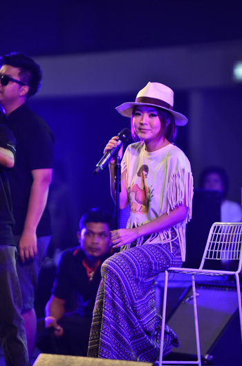 T-Shirt festival 8 (T – SHIRT 8)