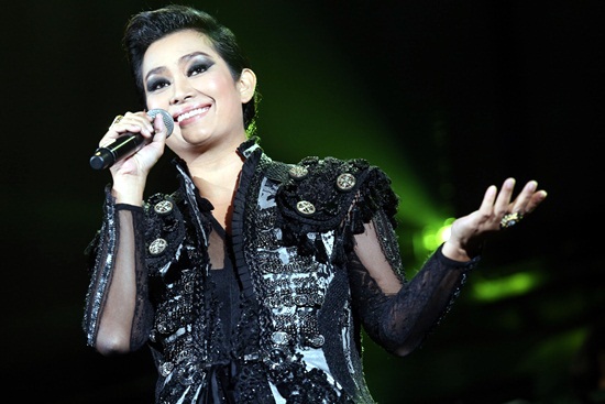 เซเว่น seven