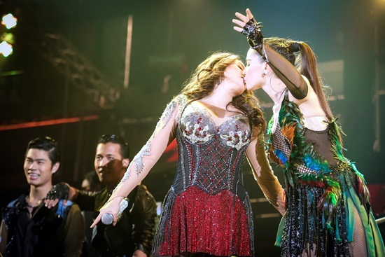 เซเว่น seven