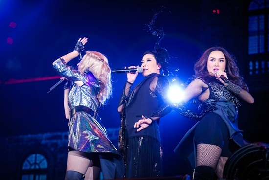 เซเว่น seven