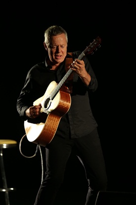  Tommy Emmanuel & Martin Taylor Live In Bangkok
