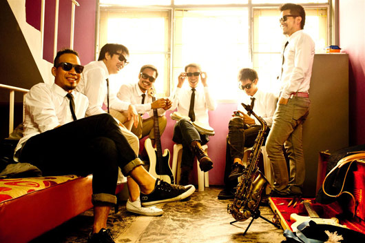 Sky Band