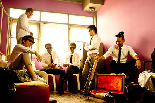 Sky Band