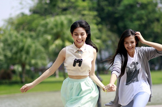 ฟ้า แครอล