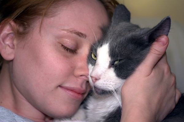  พฤติกรรมต่างขั้วสุดฮา ระหว่างโฮ่งกับเหมียว