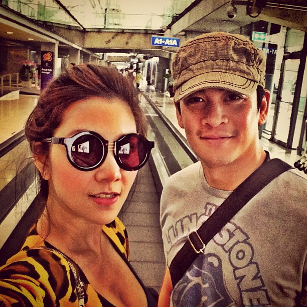 เวย์ นานา ชาคริต วุ้นเส้น ยกก๊วนร่วมงานแต่งที่เกาะสมุย