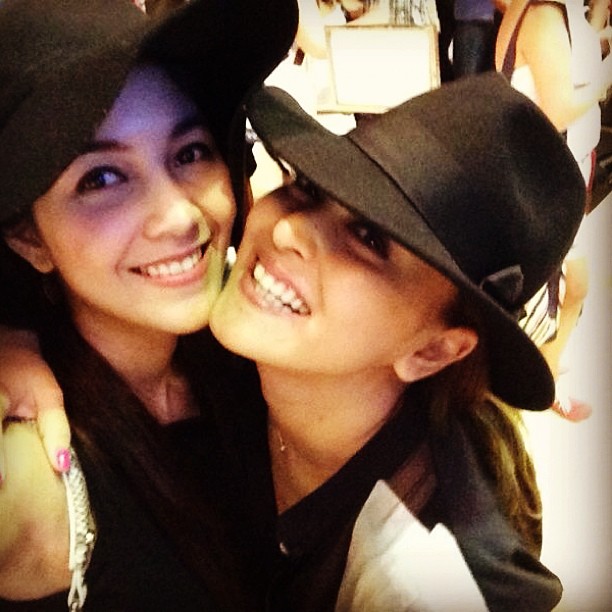 เวย์ นานา ชาคริต วุ้นเส้น ยกก๊วนร่วมงานแต่งที่เกาะสมุย