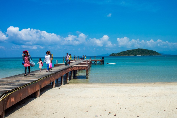 4 วัน 3 คืน เที่ยวเกาะช้าง เกาะหมาก เกาะขาม ในงบ 3,500