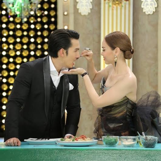 นัท อั้ม