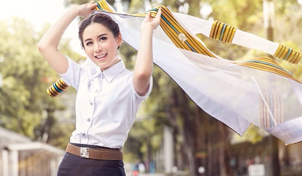 ฟาง FFK ปลื้ม เรียนจบแล้ว คว้าเกียรตินิยมบัญชี จุฬาฯ
