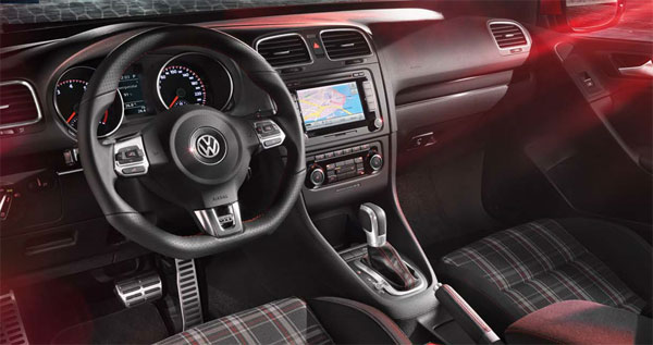 Golf GTI Cabriolet รถเปิดประทุนดีไซน์ล้ำจาก VOLKSWAGEN 