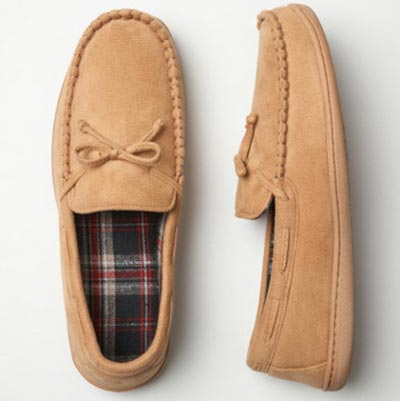 เทคนิคการจับคู่กางเกงขายาวกับรองเท้าให้ลงตัว