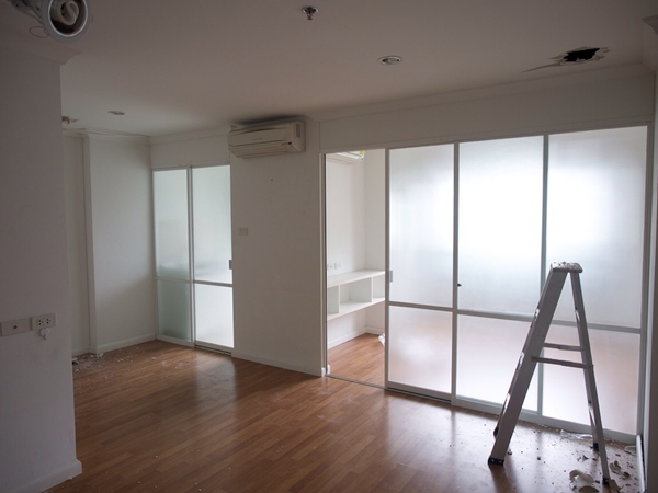 แต่งคอนโดสไตล์ Loft โชว์ปูนขัดมันเท่ ๆ