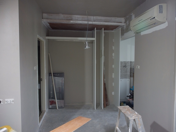 แต่งคอนโดสไตล์ Loft โชว์ปูนขัดมันเท่ ๆ