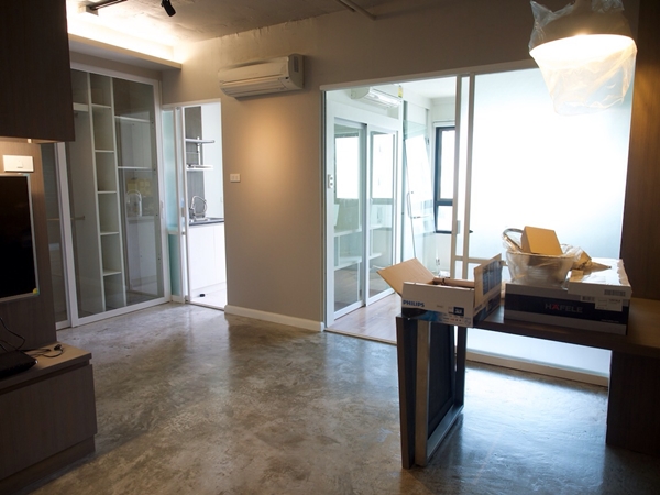 แต่งคอนโดสไตล์ Loft โชว์ปูนขัดมันเท่ ๆ