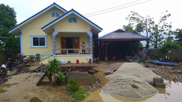 สร้างบ้านใหม่หลังน้อยให้ตายาย เป็นบ้านชั้นเดียวแสนอบอุ่น