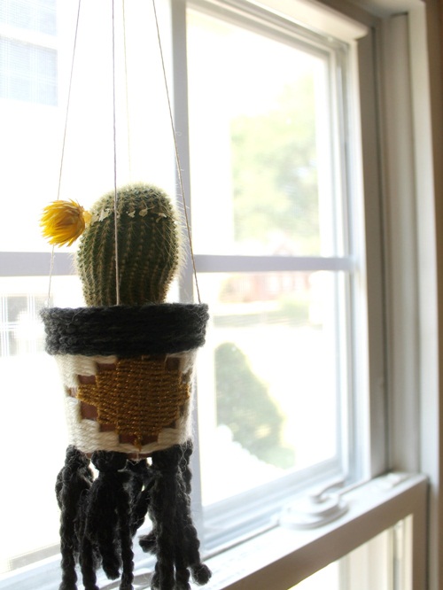 diy กระถางแขวนต้นไม้จากไหมพรม diy กระถางแขวนต้นไม้จากไหมพรม