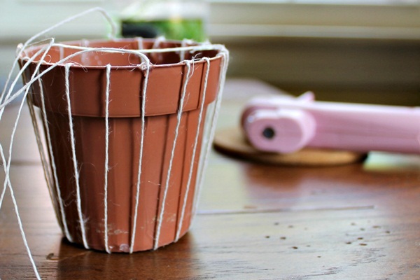 diy กระถางแขวนต้นไม้จากไหมพรม