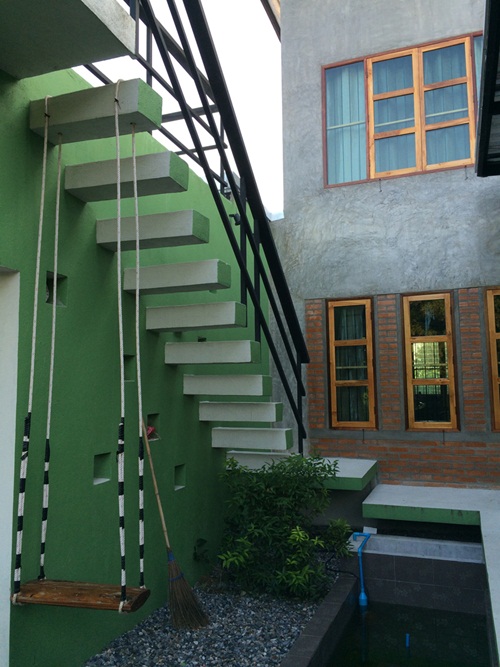 บ้านปูนเปลือย 3 ห้องนอน 4 ห้องน้ำ งบ 1.3 ล้าน