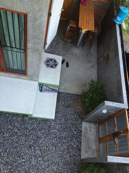 บ้านปูนเปลือย 3 ห้องนอน 4 ห้องน้ำ งบ 1.3 ล้าน