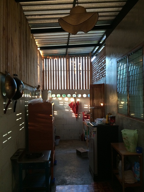 บ้านปูนเปลือย 3 ห้องนอน 4 ห้องน้ำ งบ 1.3 ล้าน