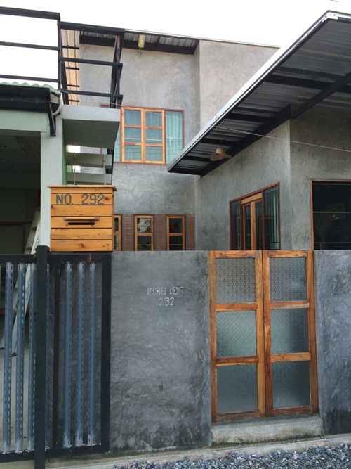 บ้านปูนเปลือย 3 ห้องนอน 4 ห้องน้ำ งบ 1.3 ล้าน