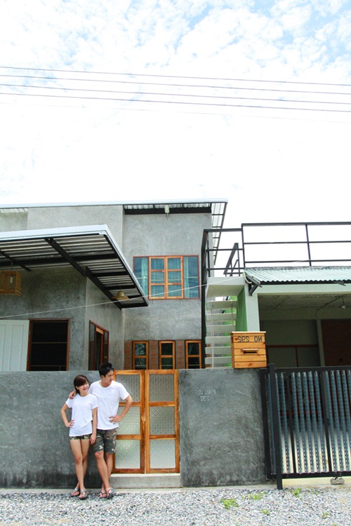 บ้านปูนเปลือย 3 ห้องนอน 4 ห้องน้ำ งบ 1.3 ล้าน