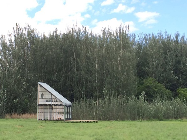 บ้านหลังเล็ก บ้านจิ๋วสุดเจิด มีครบทุกอย่างบนพื้นที่เพียง 17 ตร.ม.