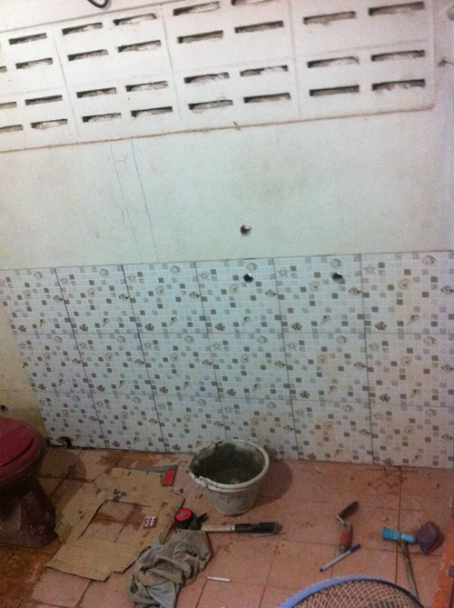รีโนเวทห้องน้ำและห้องครัวแบบบ้าน ๆ เวอร์ชั่นงบน้อย