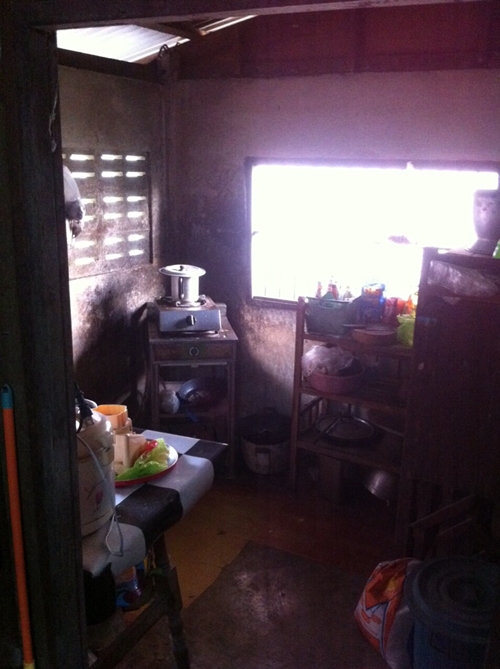 รีโนเวทห้องน้ำและห้องครัวแบบบ้าน ๆ เวอร์ชั่นงบน้อย