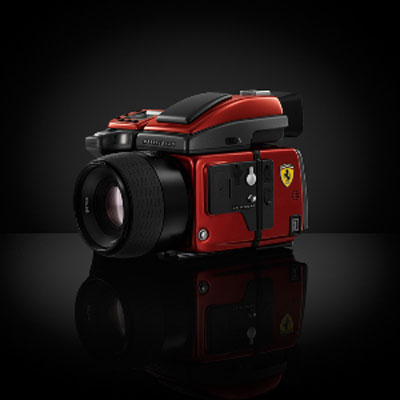เฟอร์รารี่เปิดตัวกล้องถ่ายรูปดีไซน์เท่ สุดเจ๋ง!