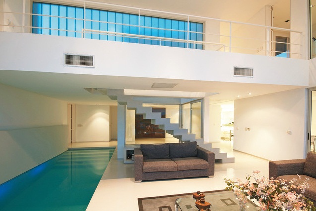 อลังเว่อร์! 20 สระว่ายน้ำในบ้านสุดเริ่ด