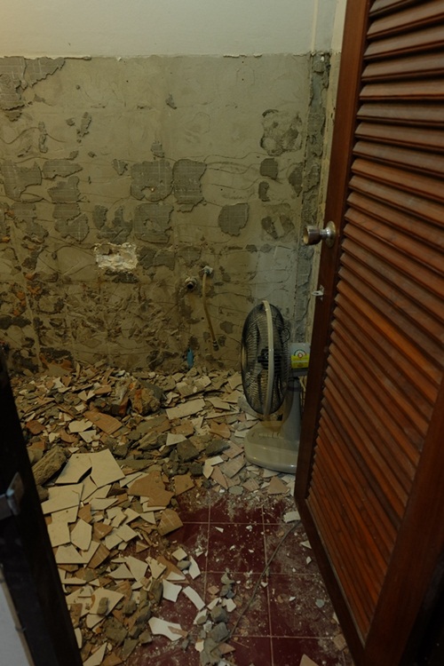 Renovate ห้องน้ำเก่า ทุบทิ้งทำใหม่จนเกือบจำไม่ได้