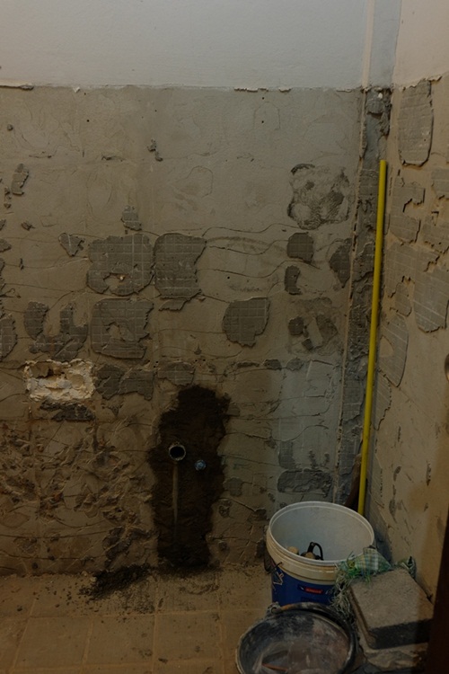 Renovate ห้องน้ำเก่า ทุบทิ้งทำใหม่จนเกือบจำไม่ได้