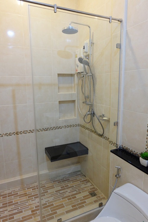 Renovate ห้องน้ำเก่า ทุบทิ้งทำใหม่จนเกือบจำไม่ได้