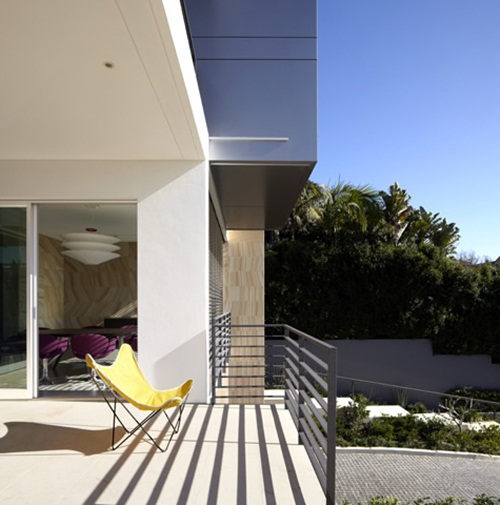 บ้านโมเดิร์น 3 ชั้น มีดาดฟ้า สระว่ายน้ำ ดีไซน์ใกล้ชิดธรรมชาติ